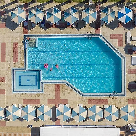 Mammis Hotel 3*